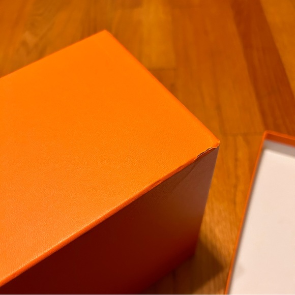 Hermes Gift Box - Picture 9 of 9